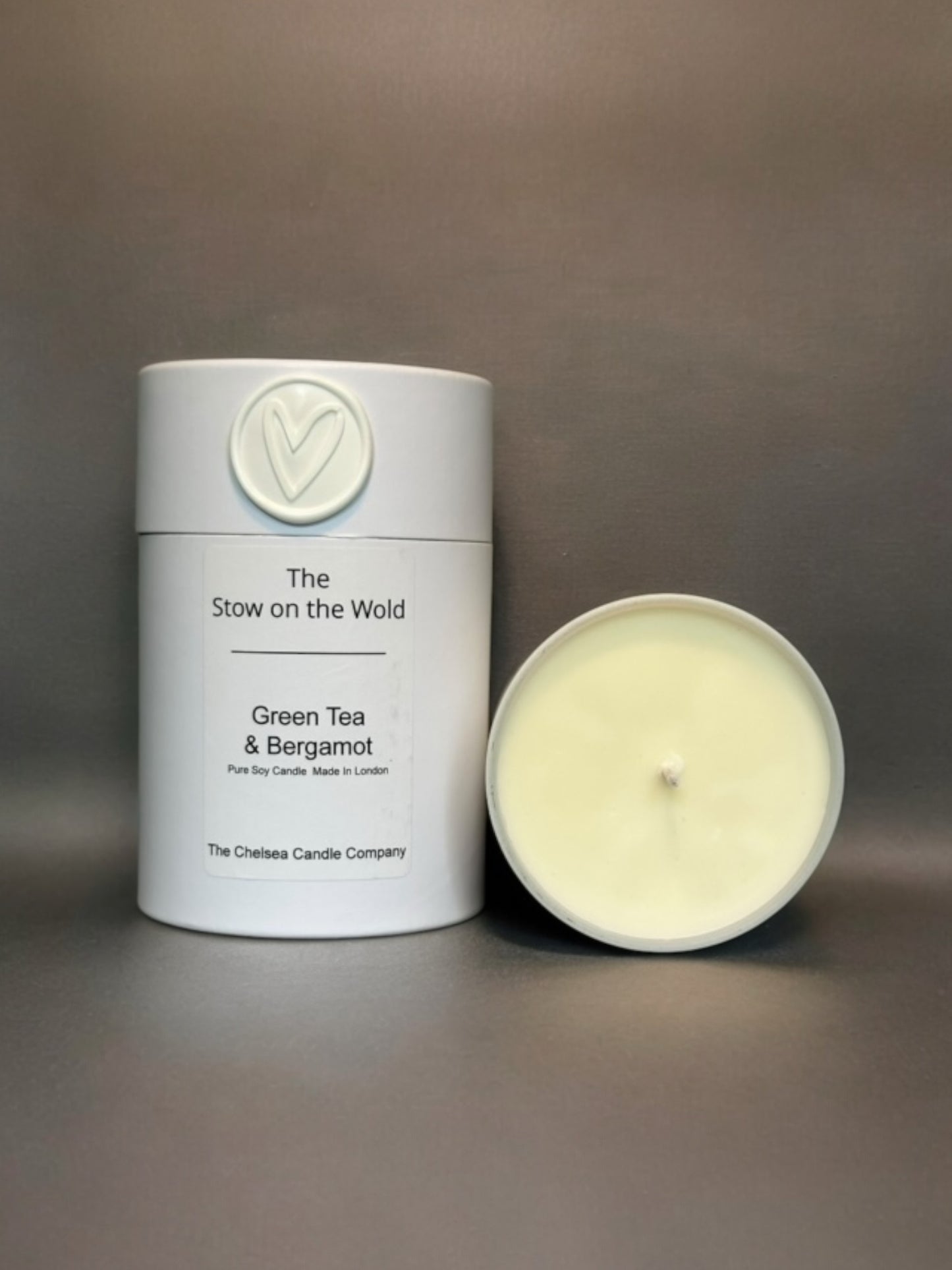 The Stow On The Wold Candle - Green Tea & Freesia