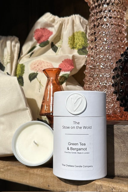 The Stow On The Wold Candle - Green Tea & Freesia